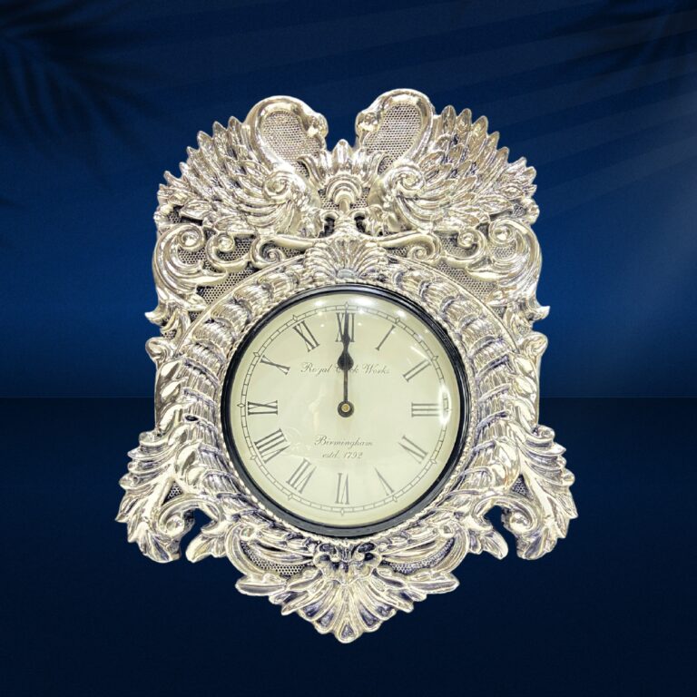 Elegant Silver Home Décor for Modern Living Spaces