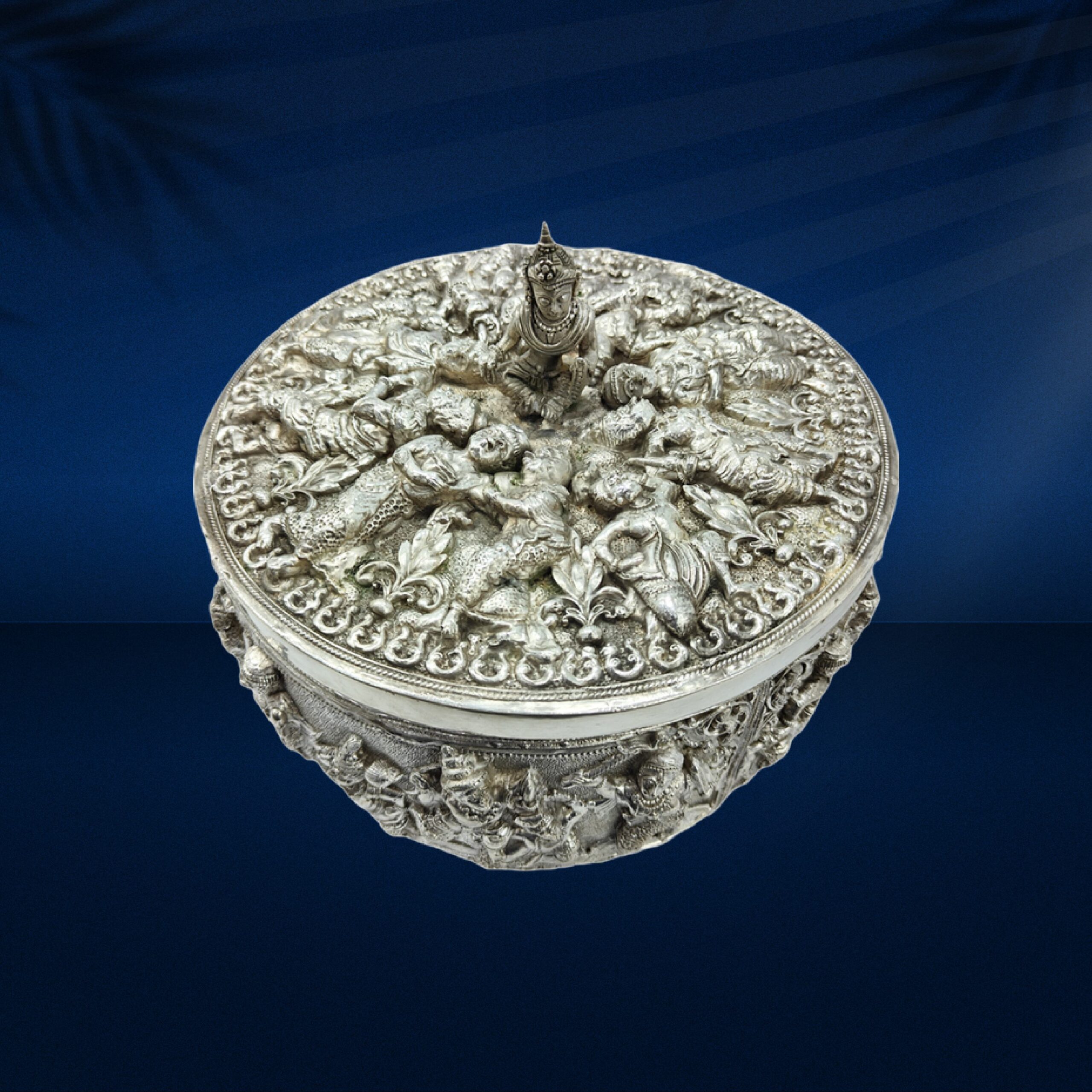 Dry fruit box with silver boundary