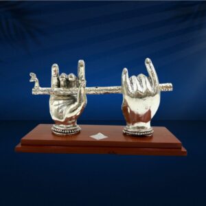 Simple Krishna hand (5.5×9.5)